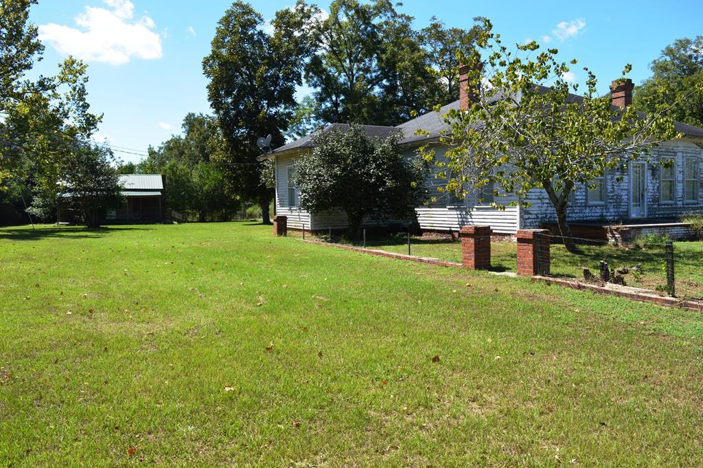 175 Woodward Drive - Photo 1