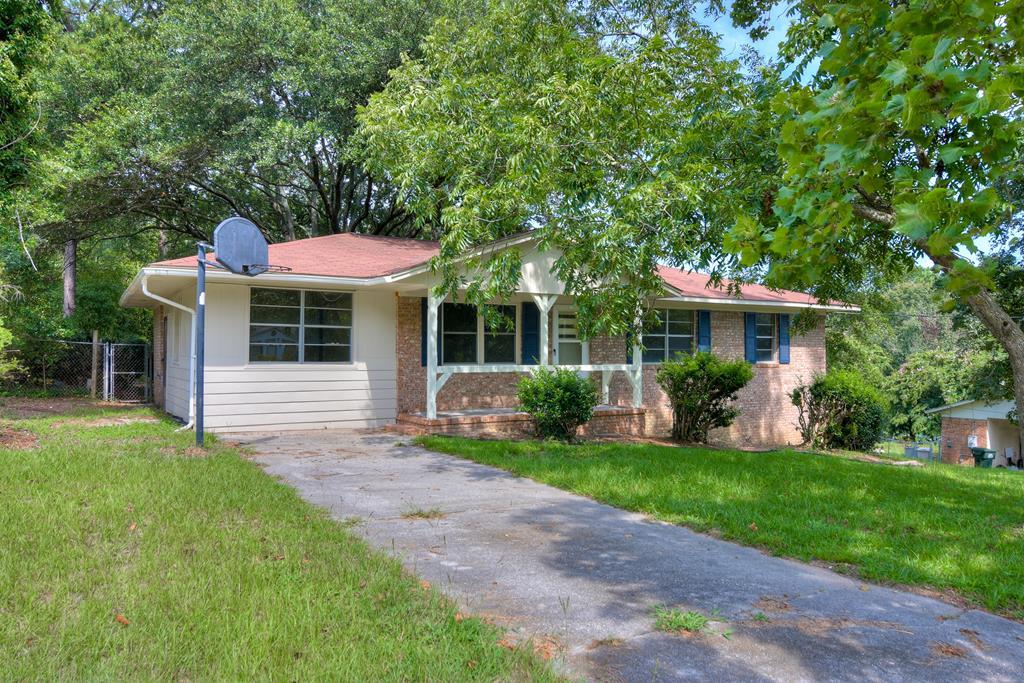 438 Malone Avenue - Photo 1
