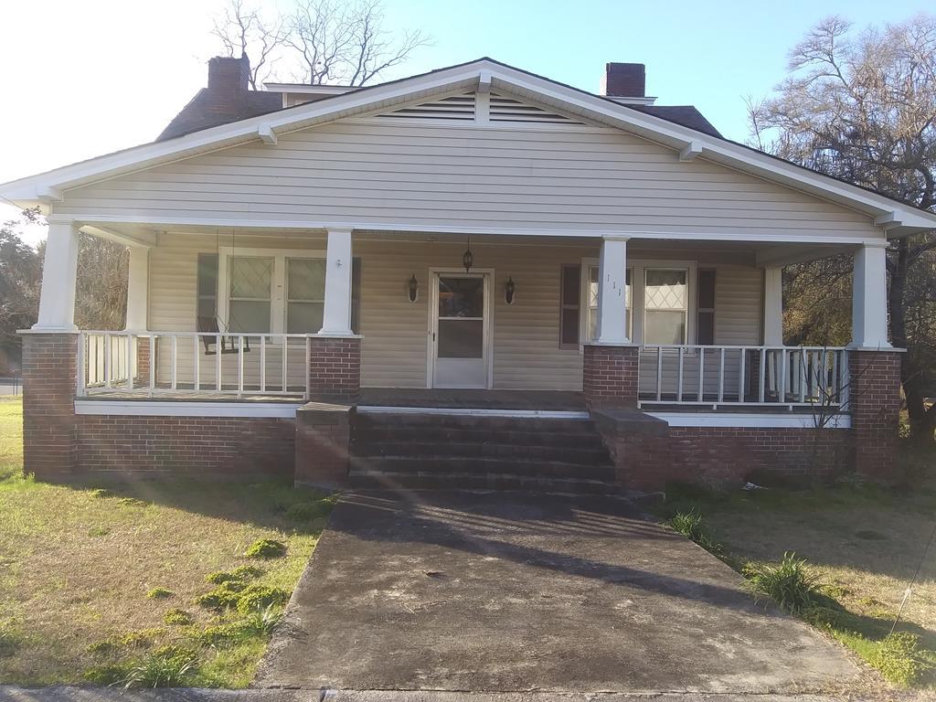 111 Campbell - Photo 1