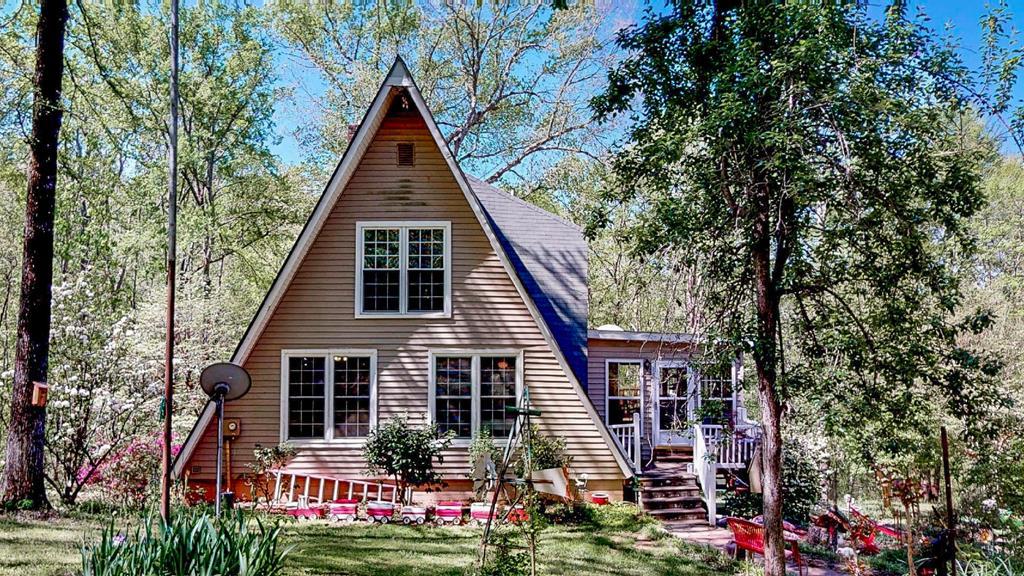 395 Lanham Road - Photo 1
