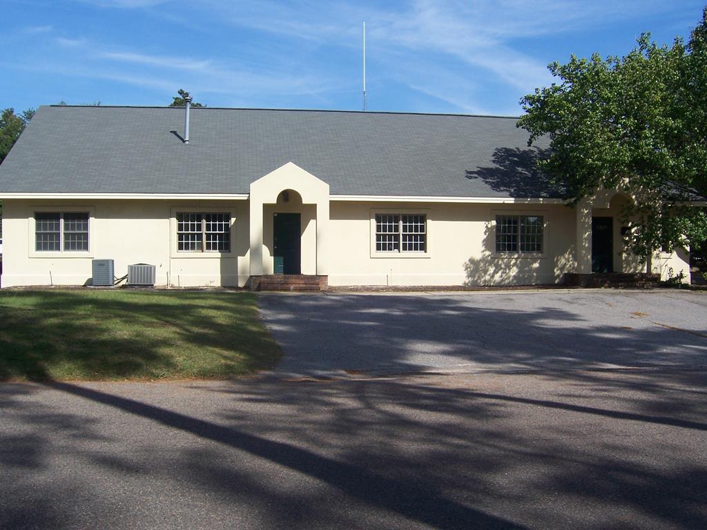 406 Barnwell Ave - Photo 1