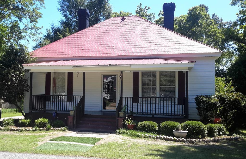 303 Dicks Street - Photo 1