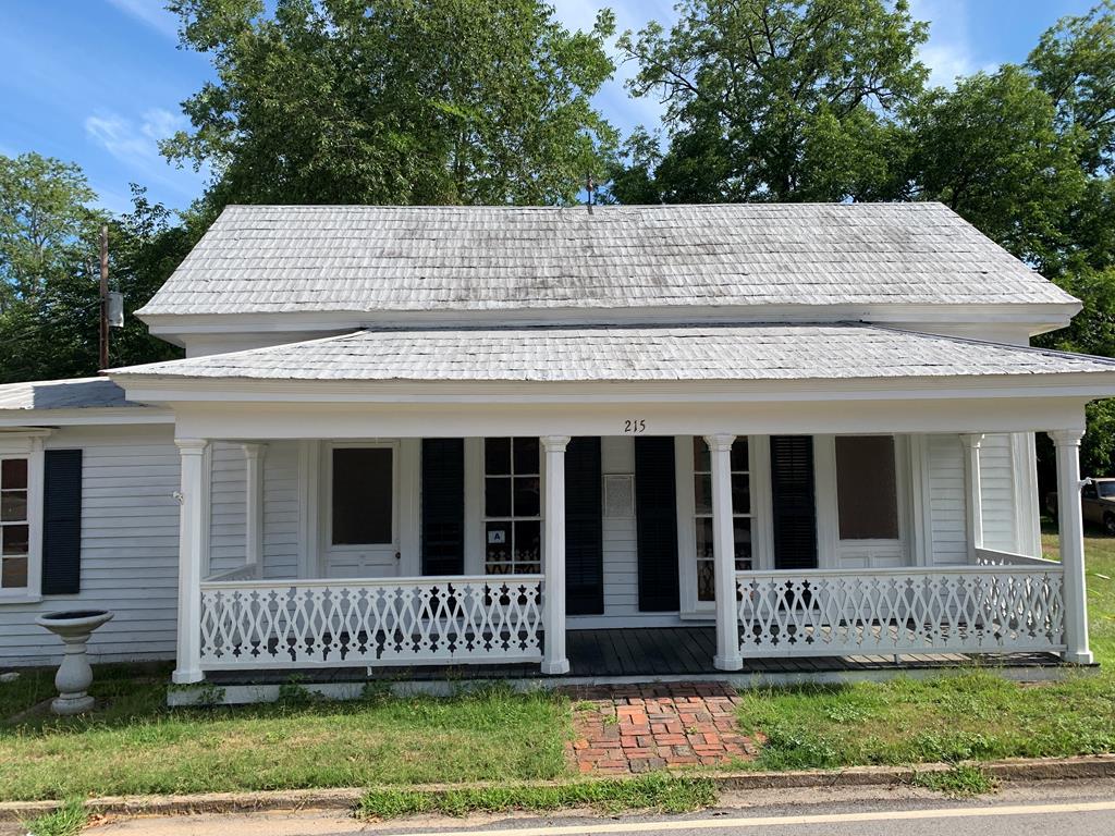 215 Simpkins Street - Photo 1