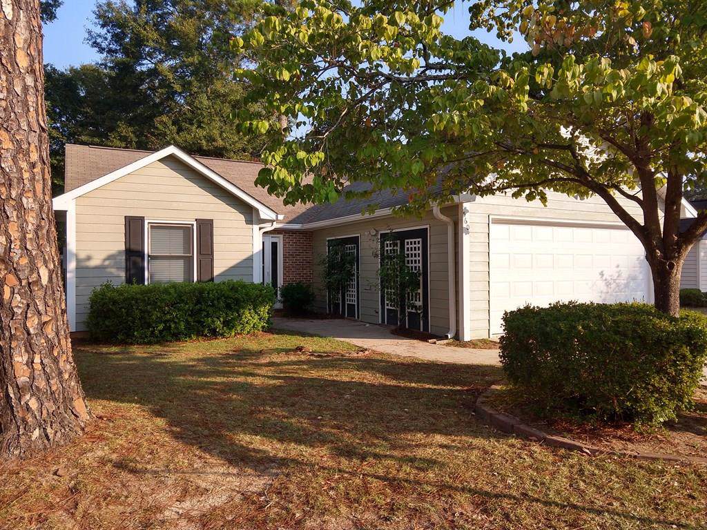560 Palm Drive Se - Photo 1 560 Palm Drive Se - Photo 1