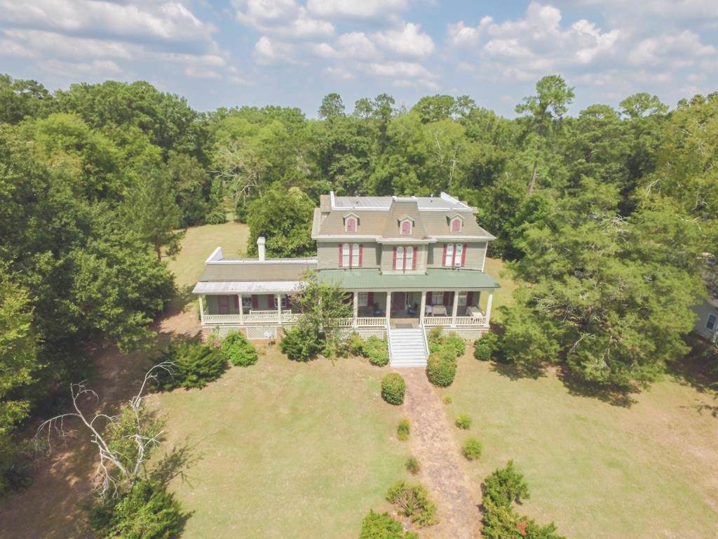 407 Columbia Road - Photo 1