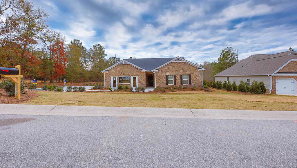 3132 White Gate Loop - Photo 1