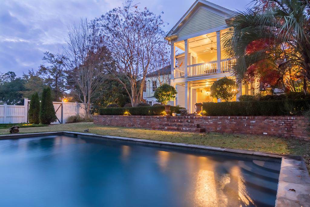 129 Colleton Avenue Sw - Photo 1
