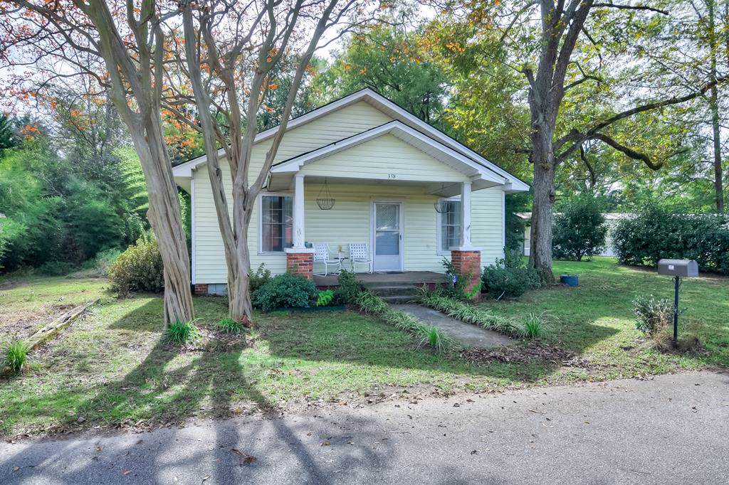 303 Oak Street - Photo 1