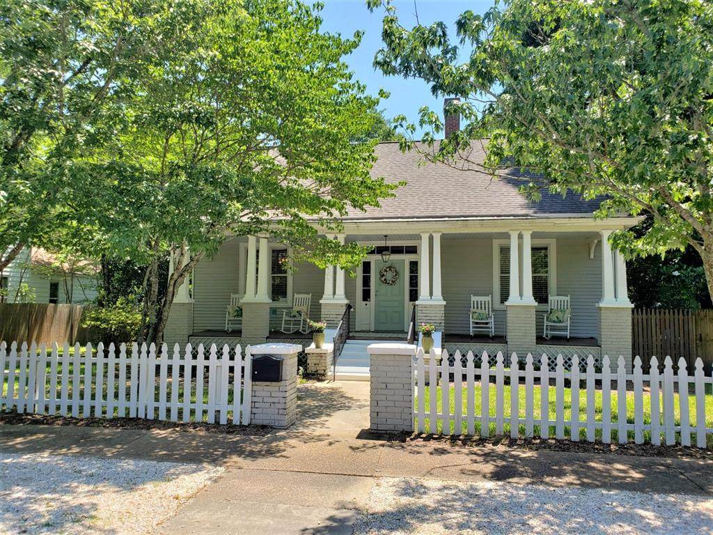 240 Newberry Street Nw - Photo 1