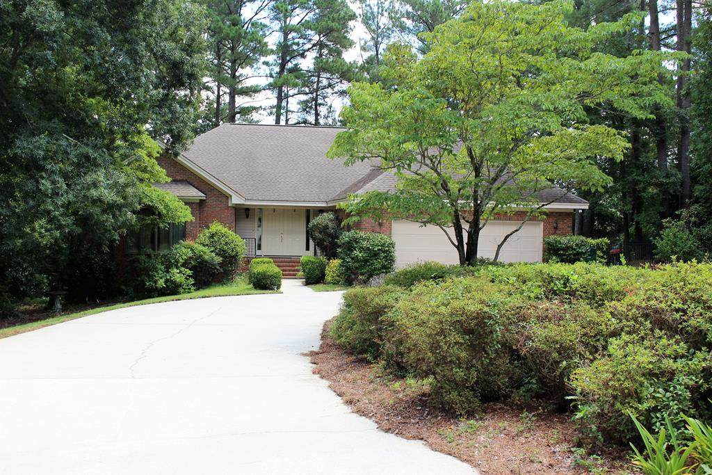 209 Hemlock Drive - Photo 1