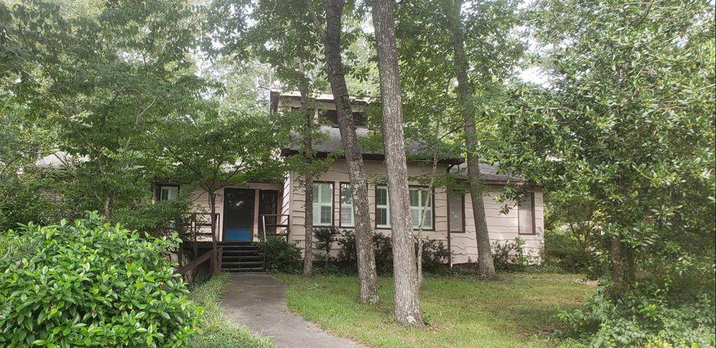 609 Forest Circle - Photo 1