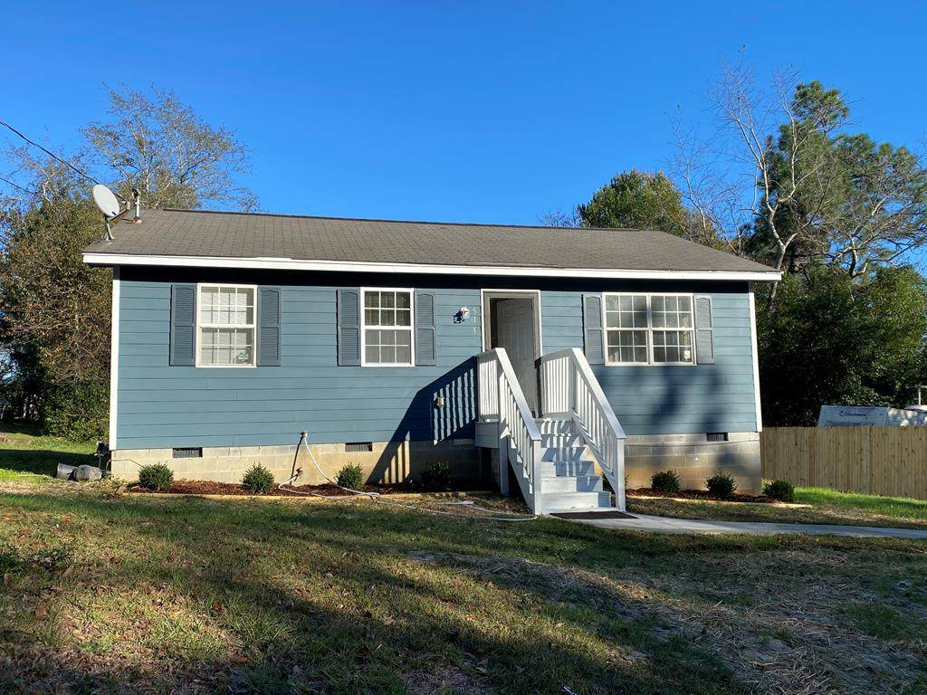 513 Camel Street - Photo 1