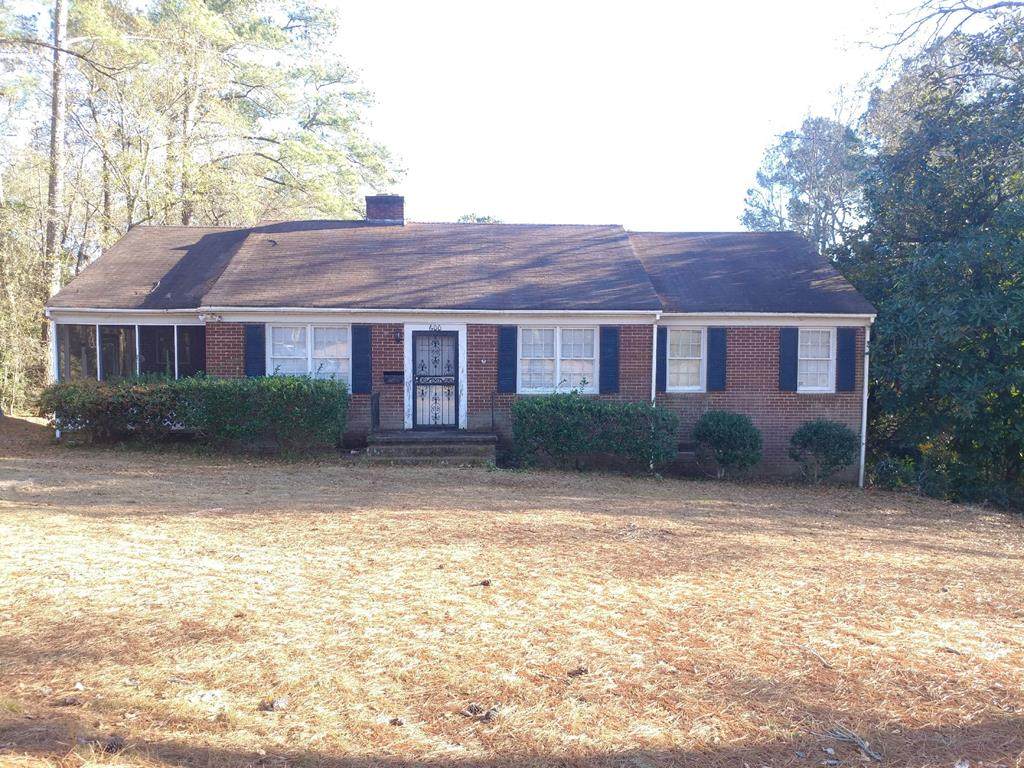 600 Columbia Road - Photo 1