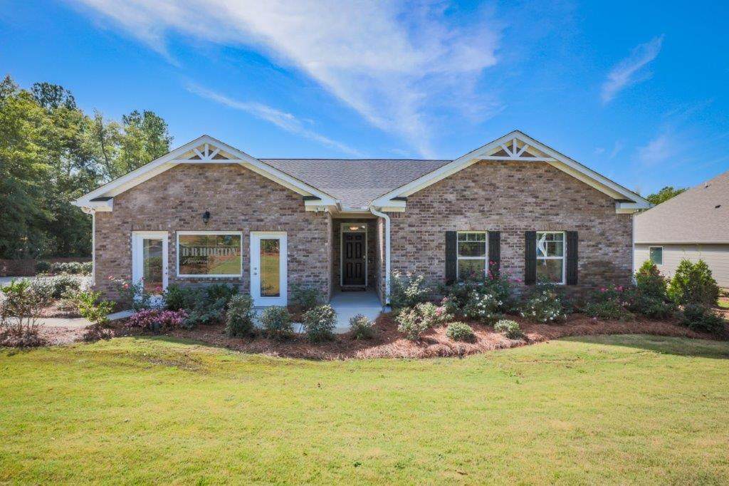 1009 Prides Crossing - Photo 1