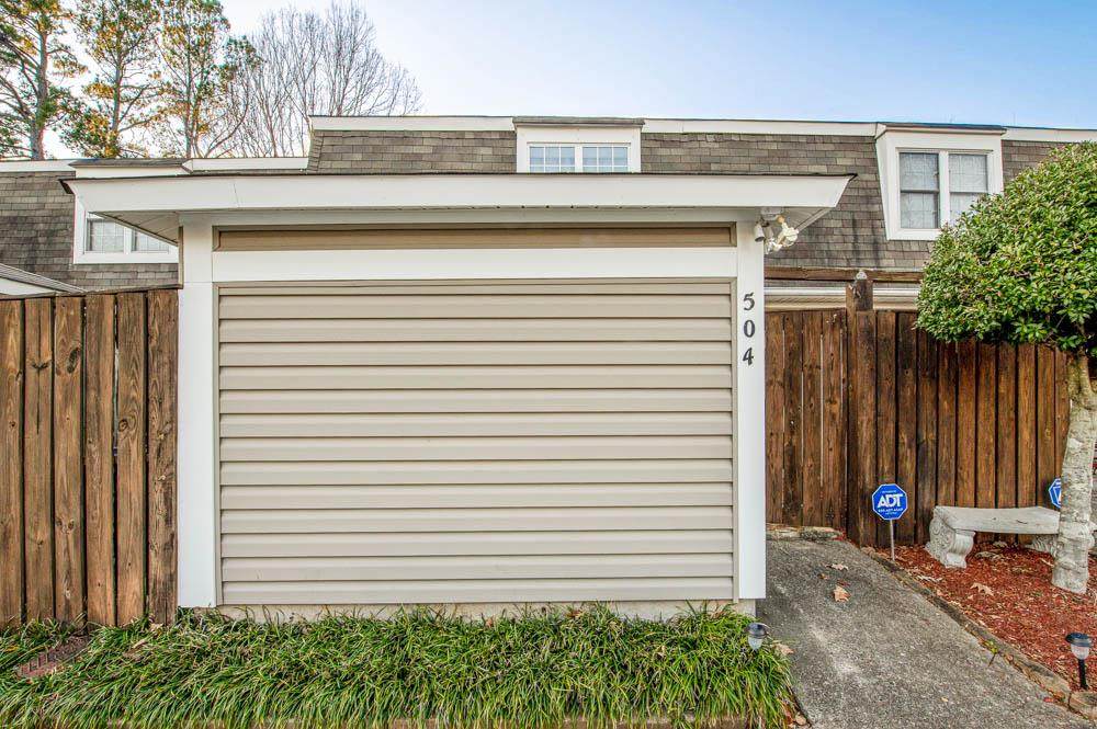 504 Vancouver Road - Photo 1