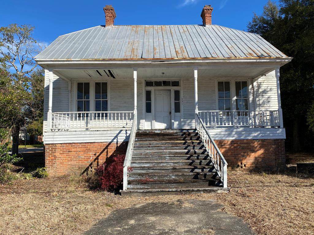 331 Pascallas Street - Photo 1
