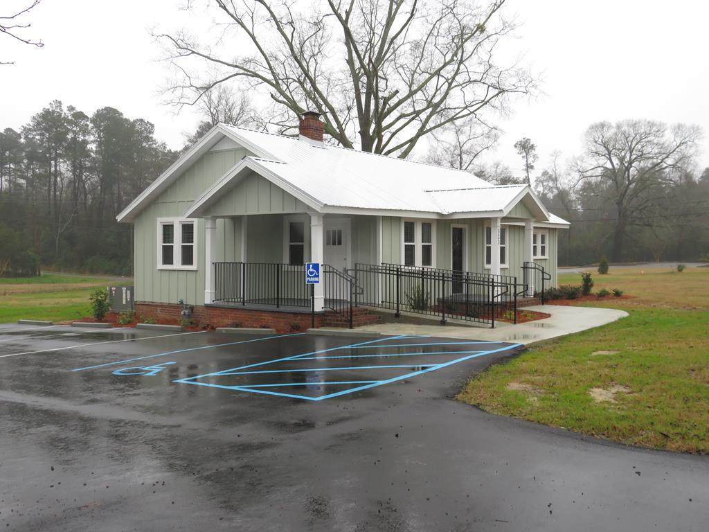 323 Edgefield Road - Photo 1