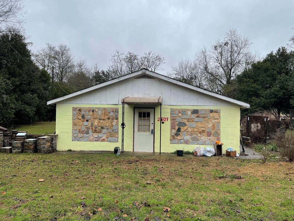 2509 Williston Road - Photo 1