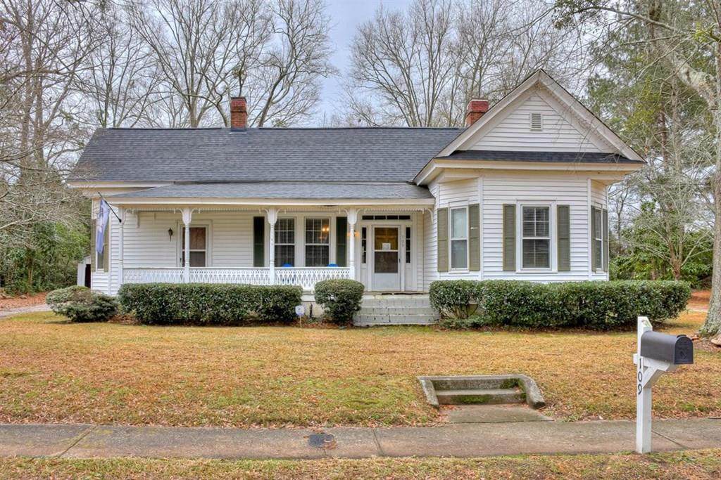 109 Calhoun Street - Photo 1