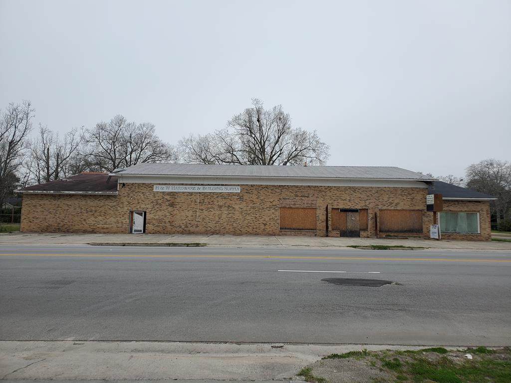 476 Main Street - Photo 1