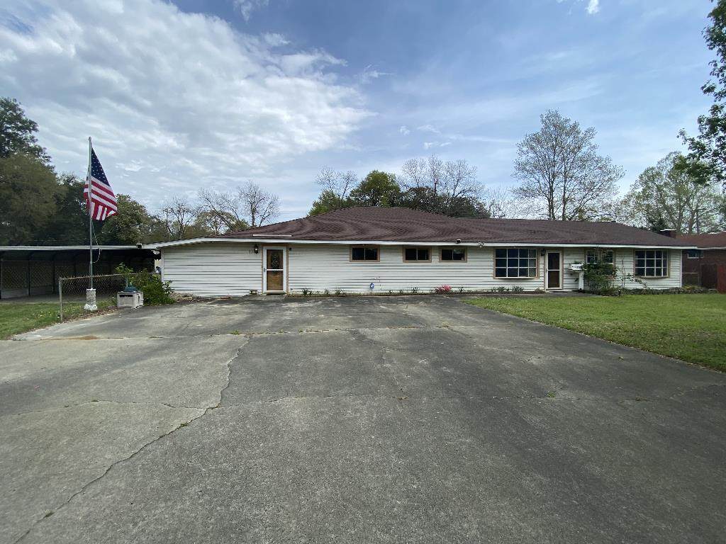 920 Robin Hood Trail - Photo 1