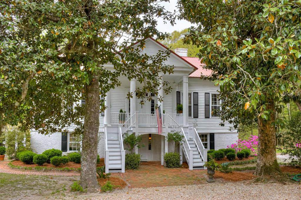272 Cedar Hall Road - Photo 1