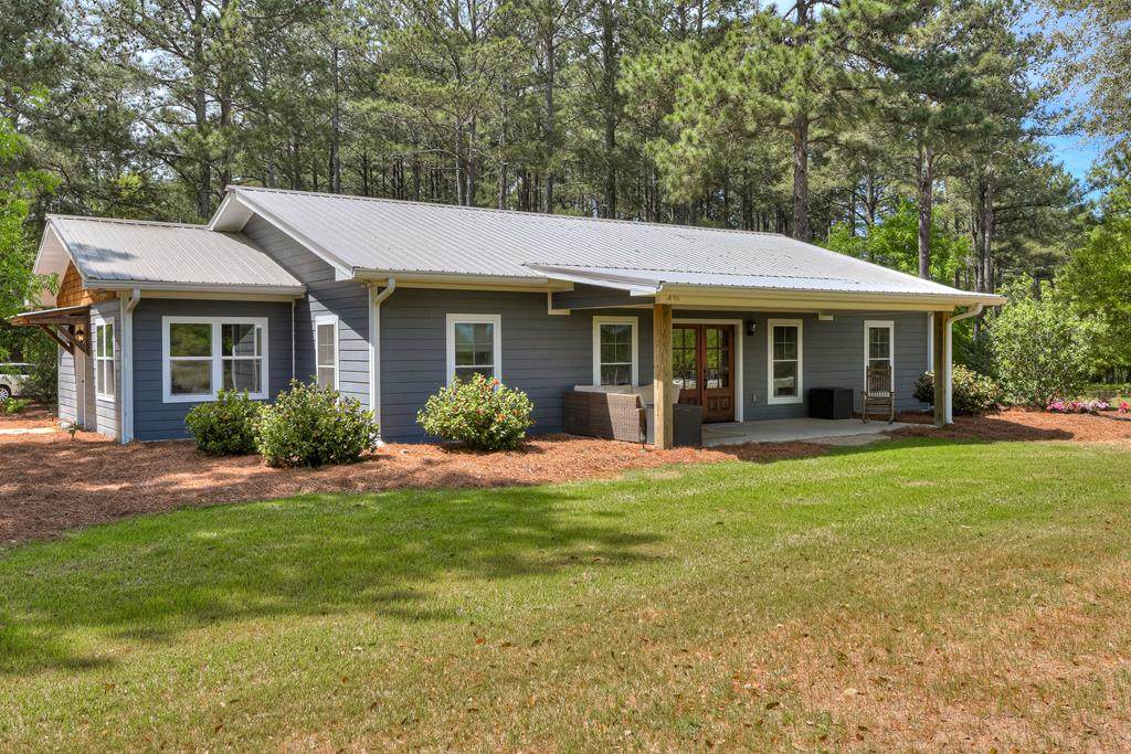527 New Holland Road - Photo 1