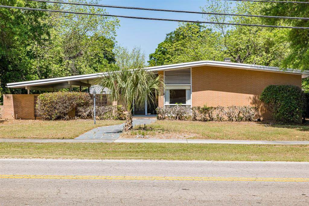 5487 Springfield Road - Photo 1