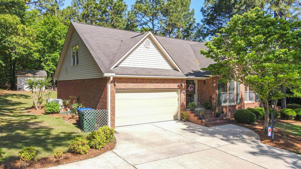 125 Springwood Drive - Photo 1