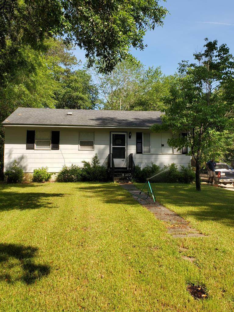 430 Oriole Drive - Photo 1