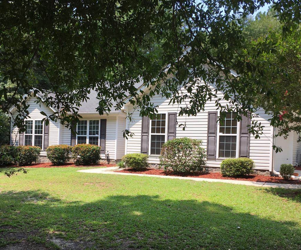 129 Douglas Drive - Photo 1