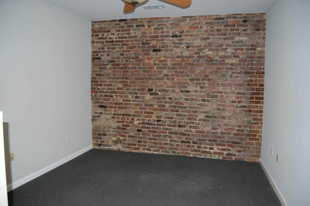 120 A-F Laurens Street - Photo 1