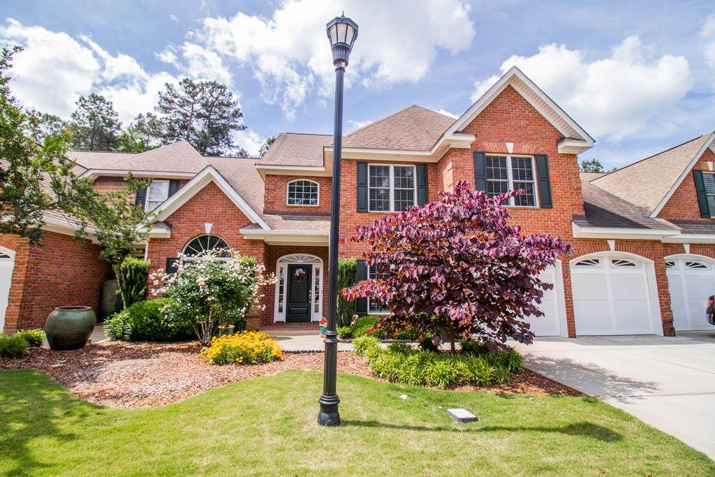 152 Amberly Circle - Photo 1
