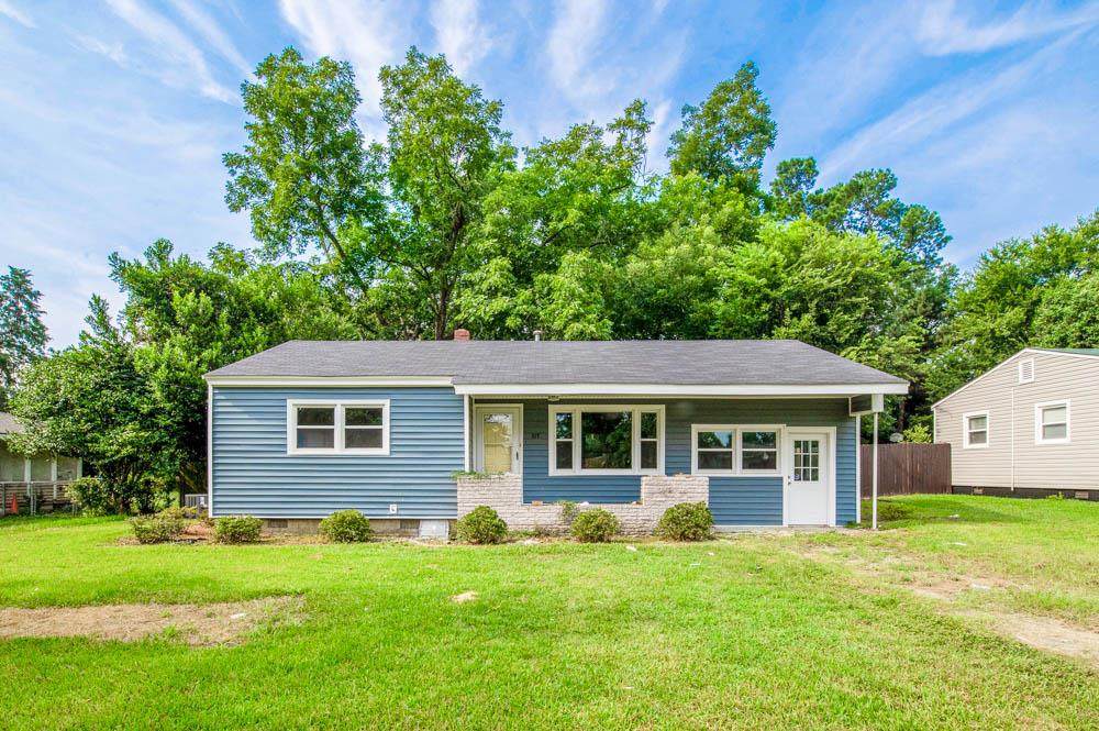 107 Audubon Circle - Photo 1