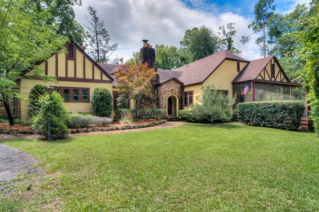 557 Highland Park Drive Sw - Photo 1