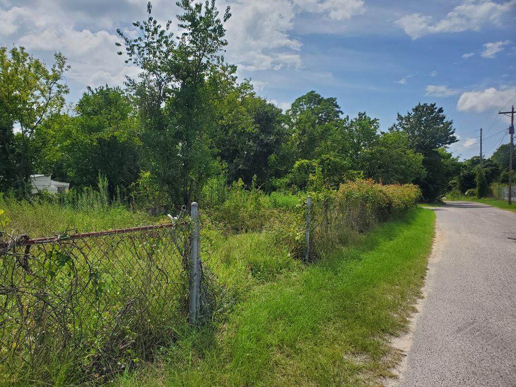 00 Barton Road - Photo 1