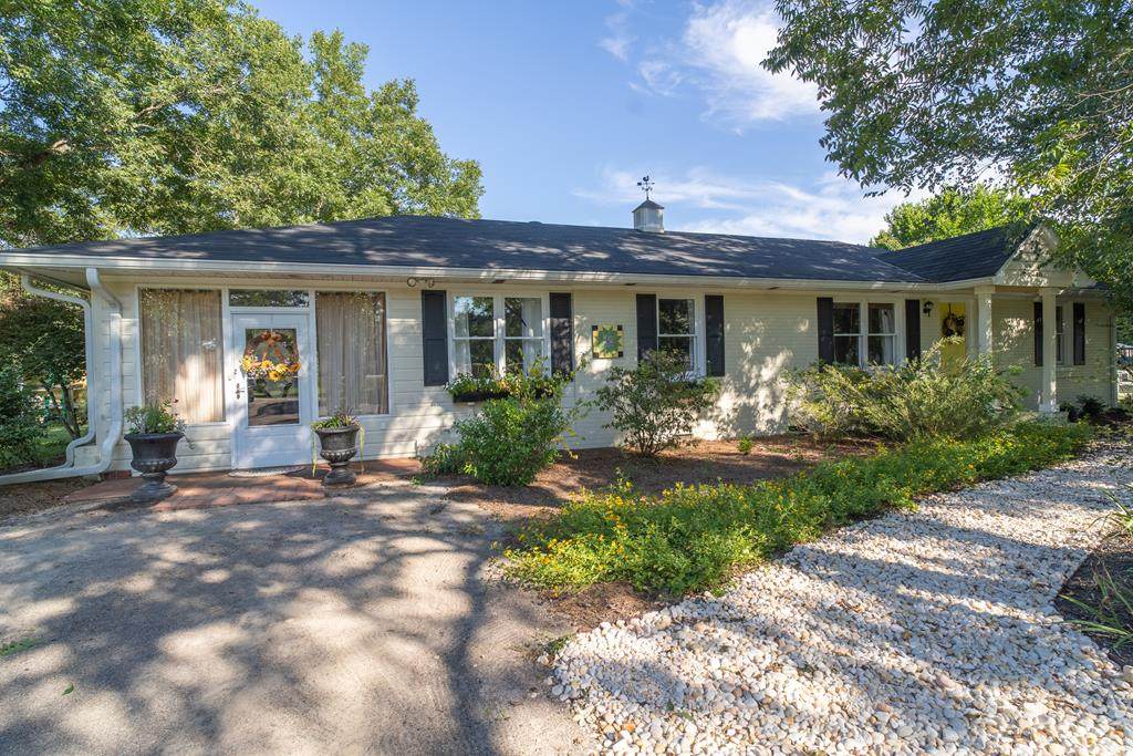 748 Main Drive - Photo 1