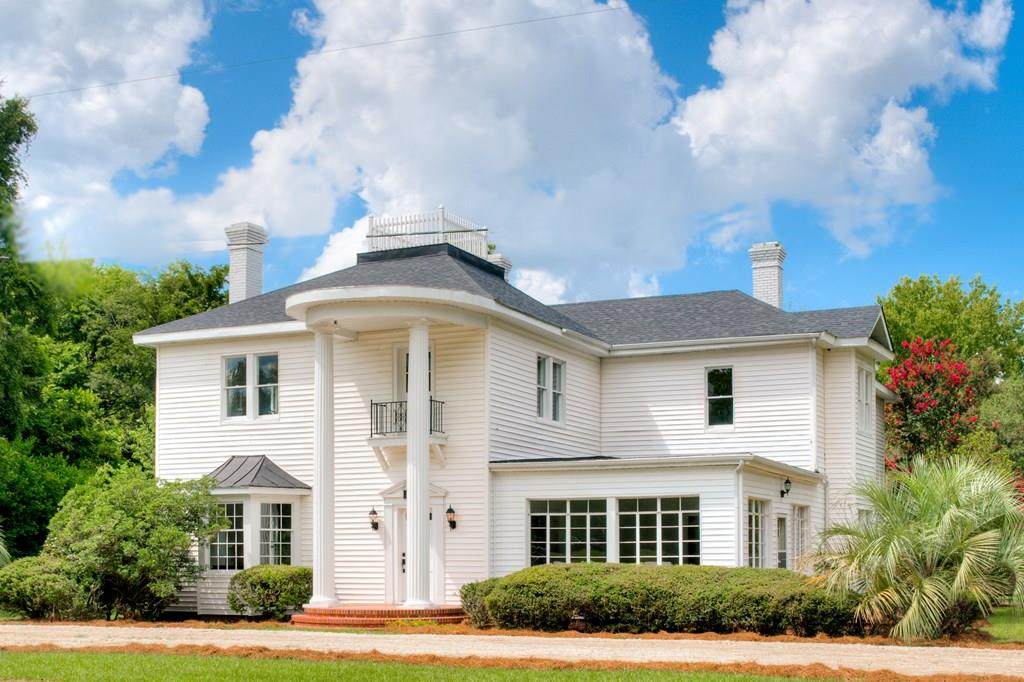 3057 Charleston - Photo 1