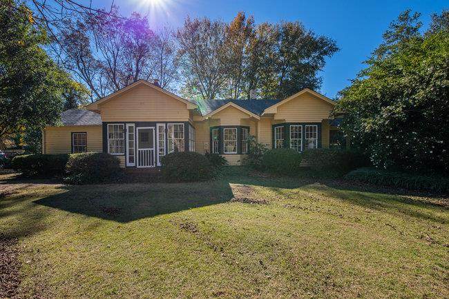 930 Grace Avenue - Photo 1