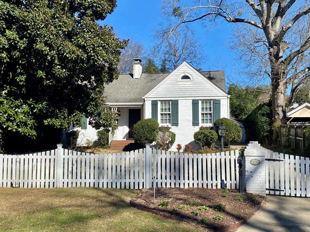 1038 Holly Lane Sw - Photo 1