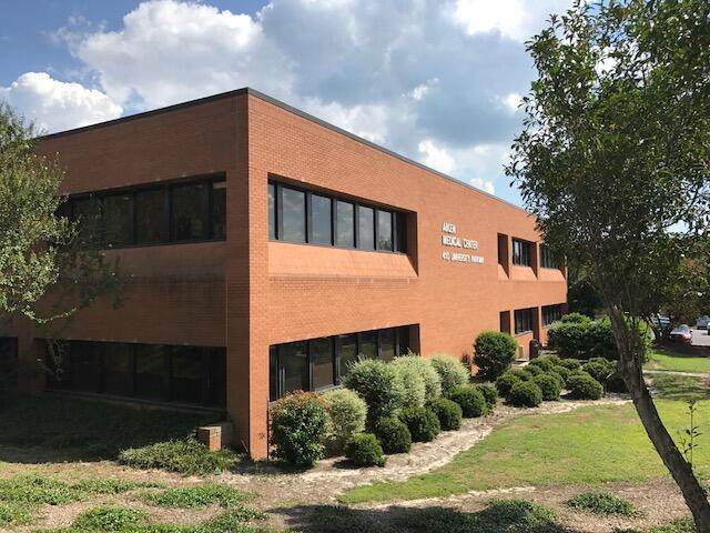 410 University Parkway - Photo 1