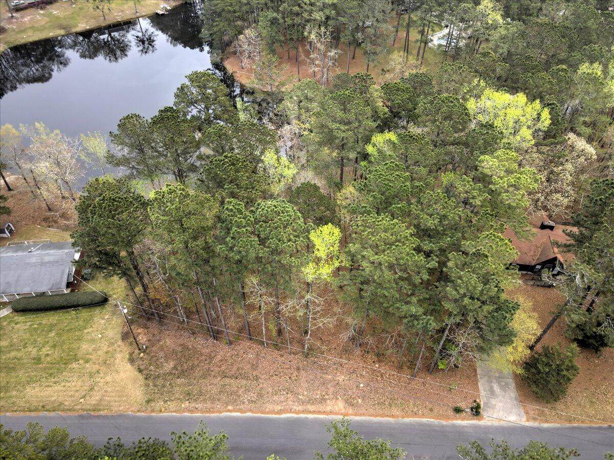109 Ashwood Drive - Photo 1