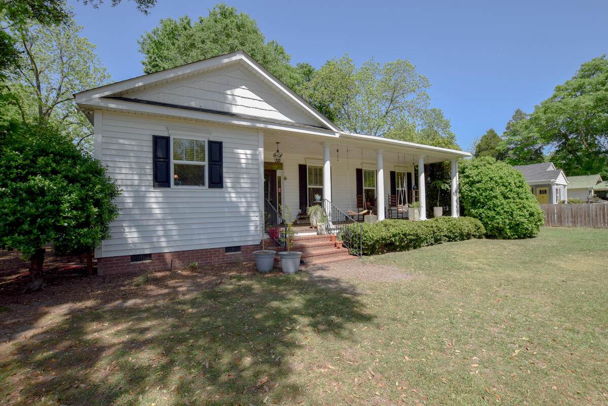 1516 Colleton Avenue - Photo 1