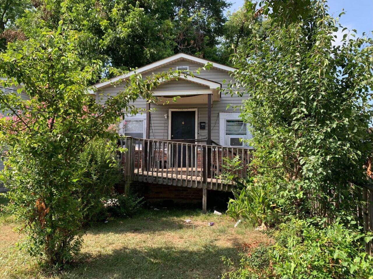 1623 Fenwick Street - Photo 1