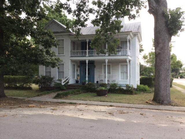 162 Lee Street - Photo 1