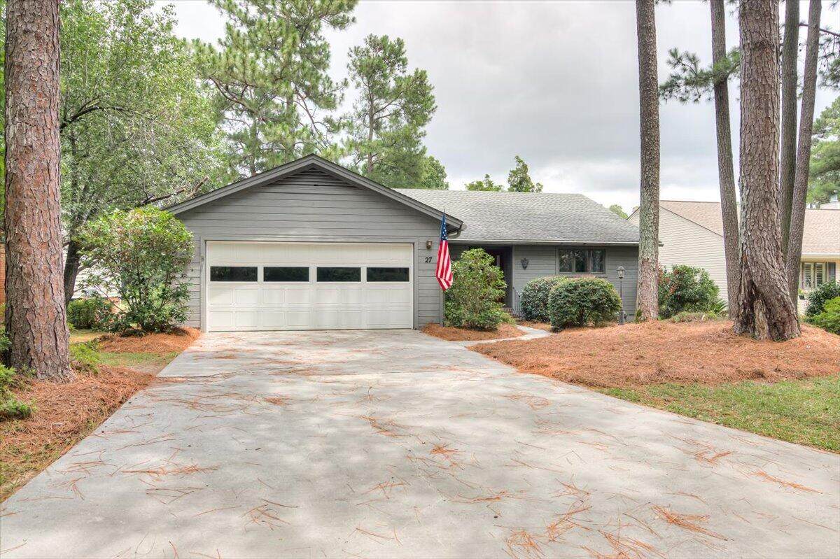 27 Saint Andrews Way - Photo 1