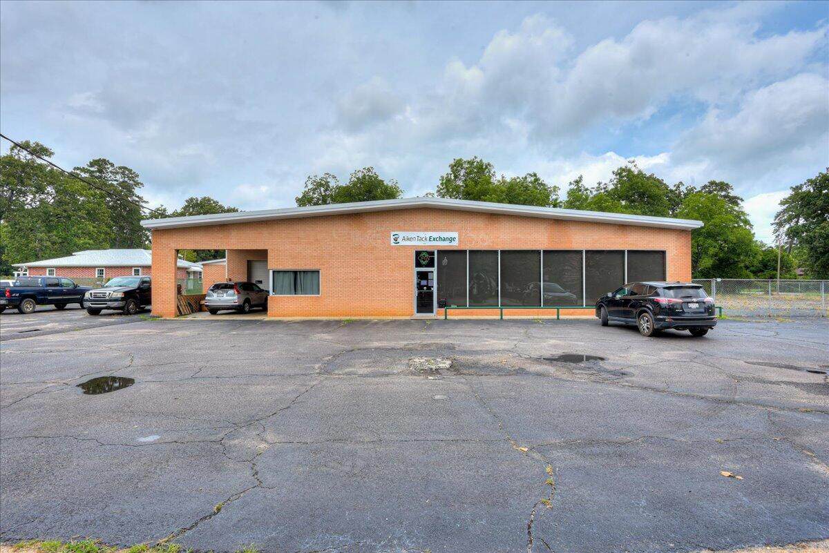 812 Richland Avenue - Photo 1