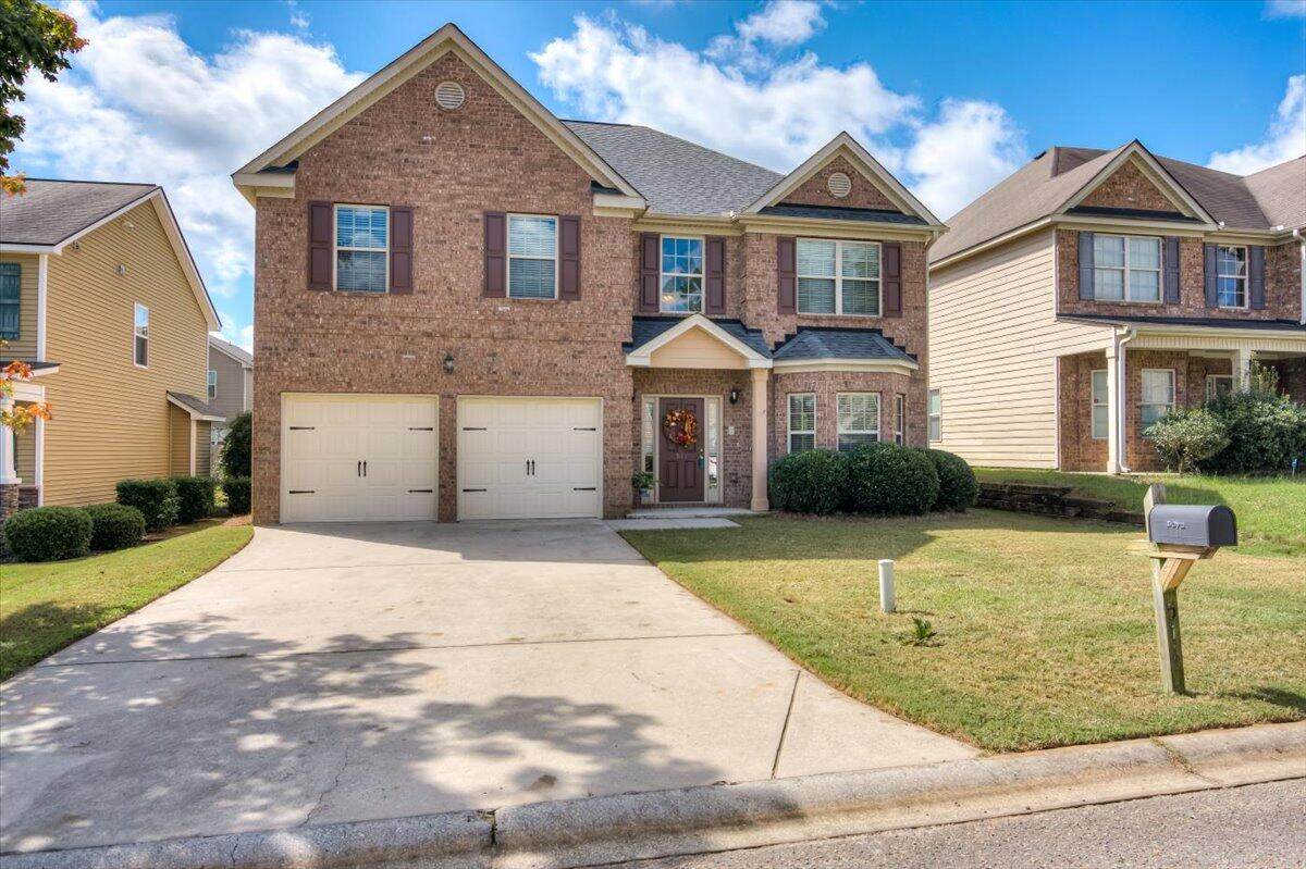 511 Village East Circle - Photo 1
