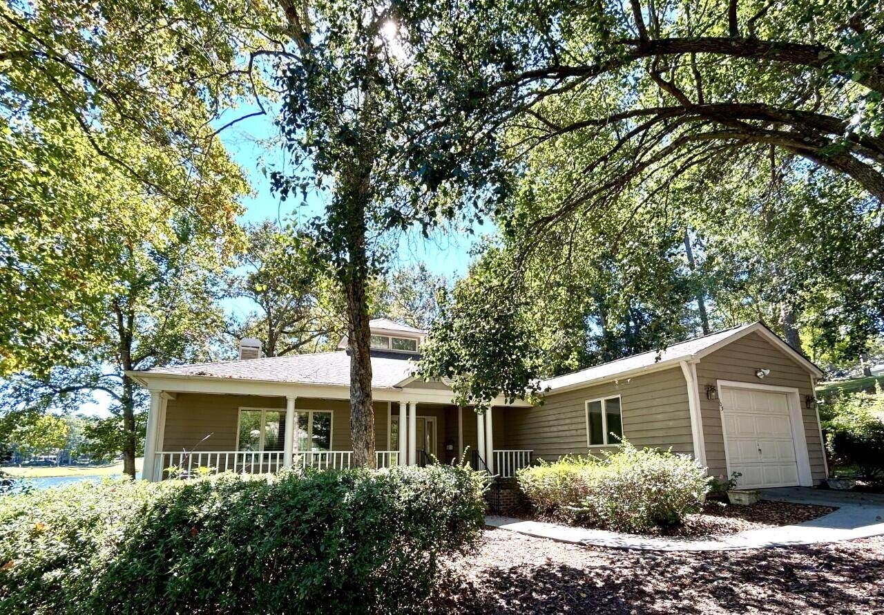 103 Burnham Court - Photo 1
