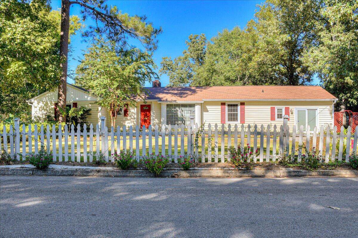 106 Ellenton Street - Photo 1